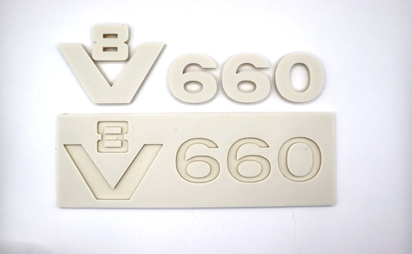 oldskool V8 660 bordje