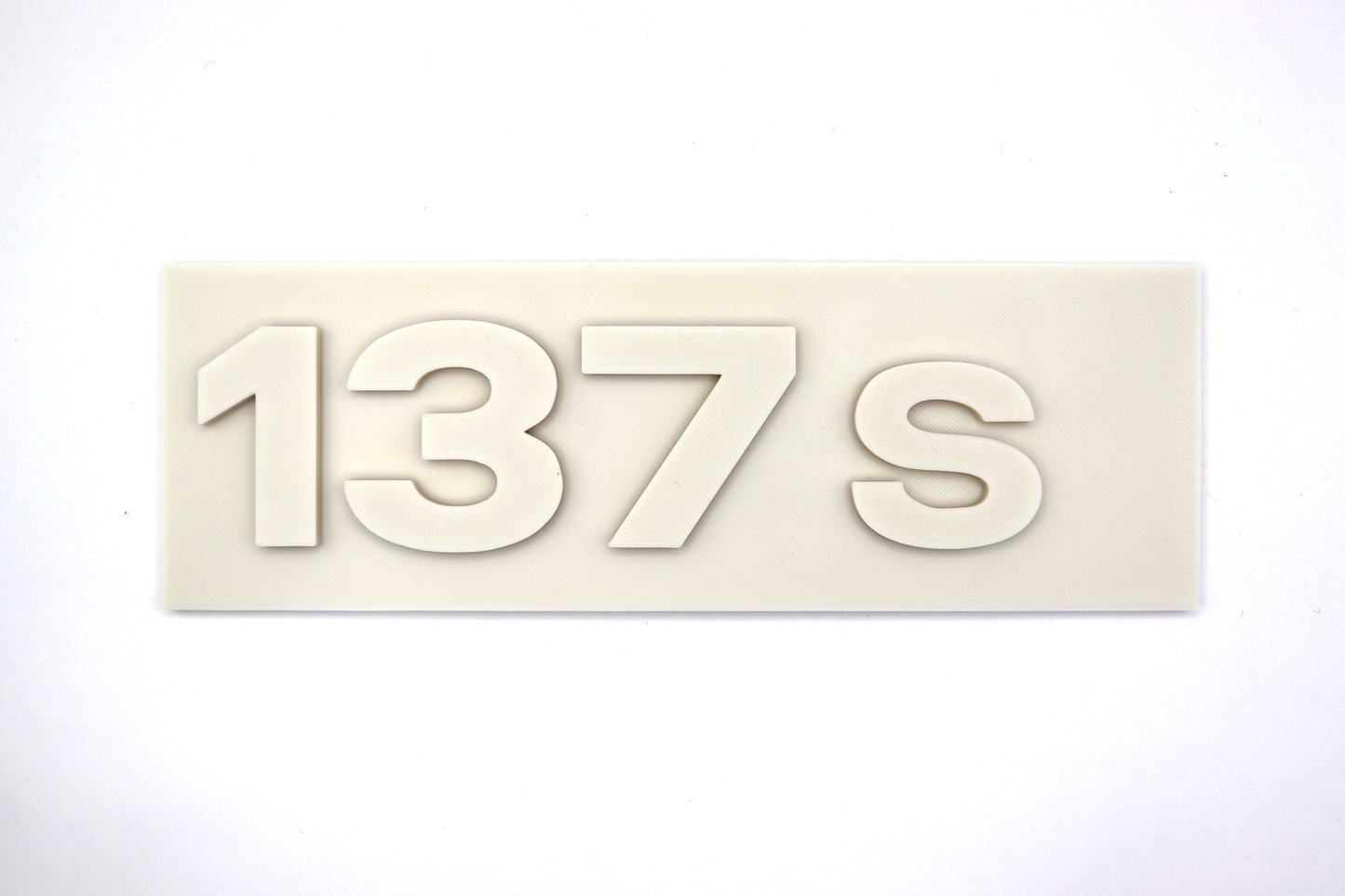 oldskool 137 S bordje