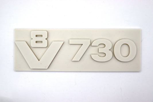 oldskool V8 730 bordje
