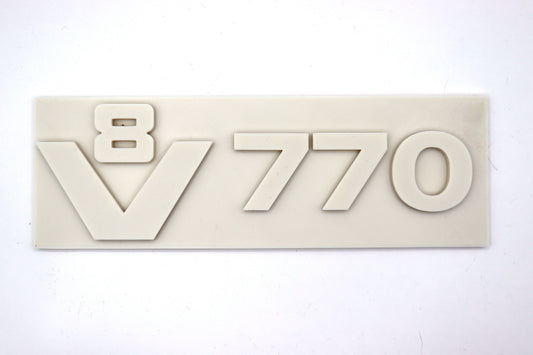 oldskool V8 770 bordje